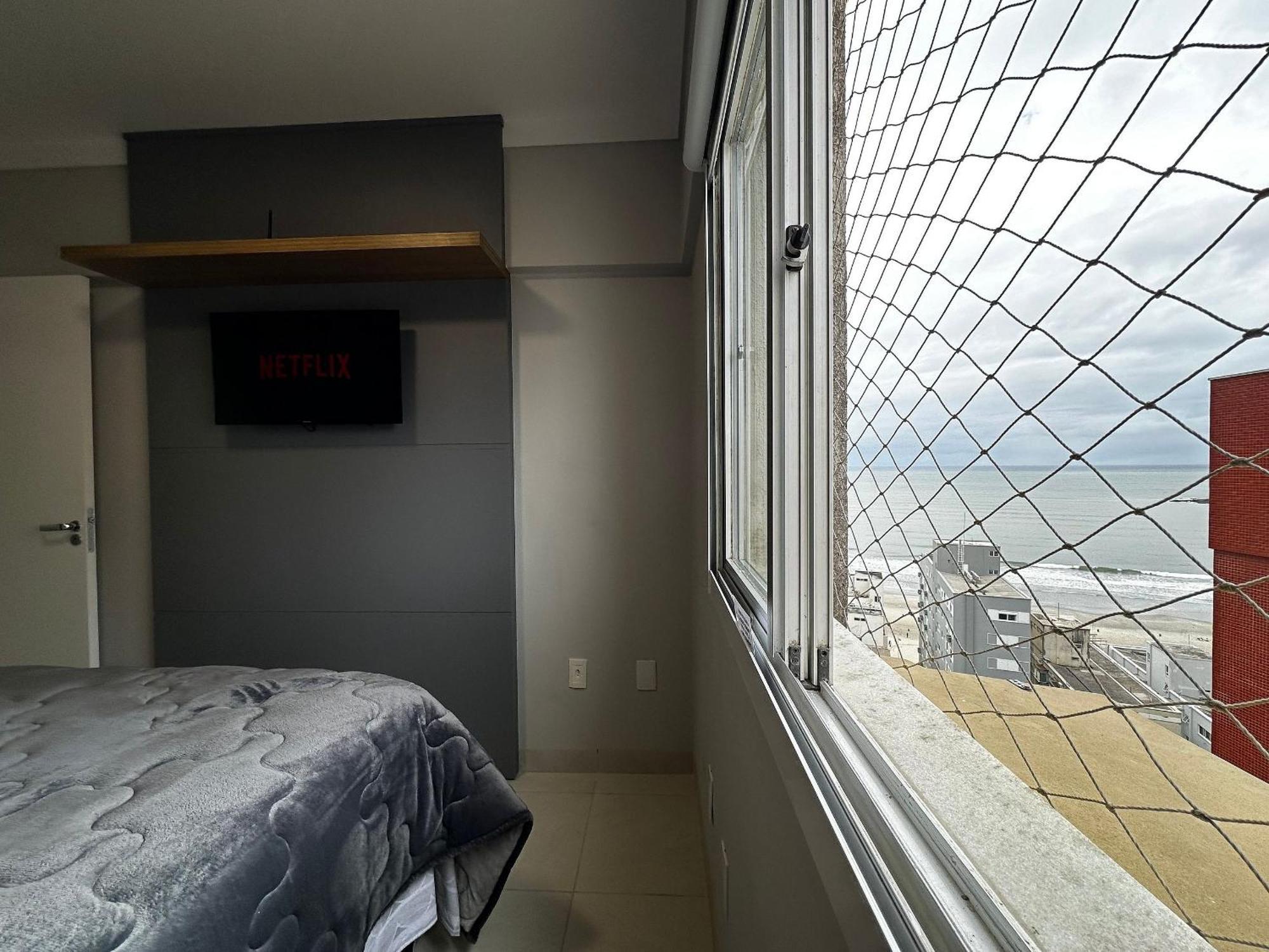Mrs001 - Vista Mar, 2 Quartos Sendo 1 Suíte, Centro, Super Completo, Garagem Caminhonete E Internet Rápida Apartamento *